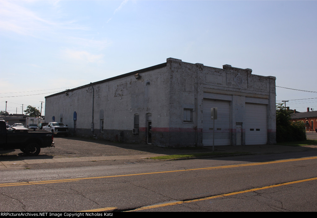 Jackson DUR Car Barn